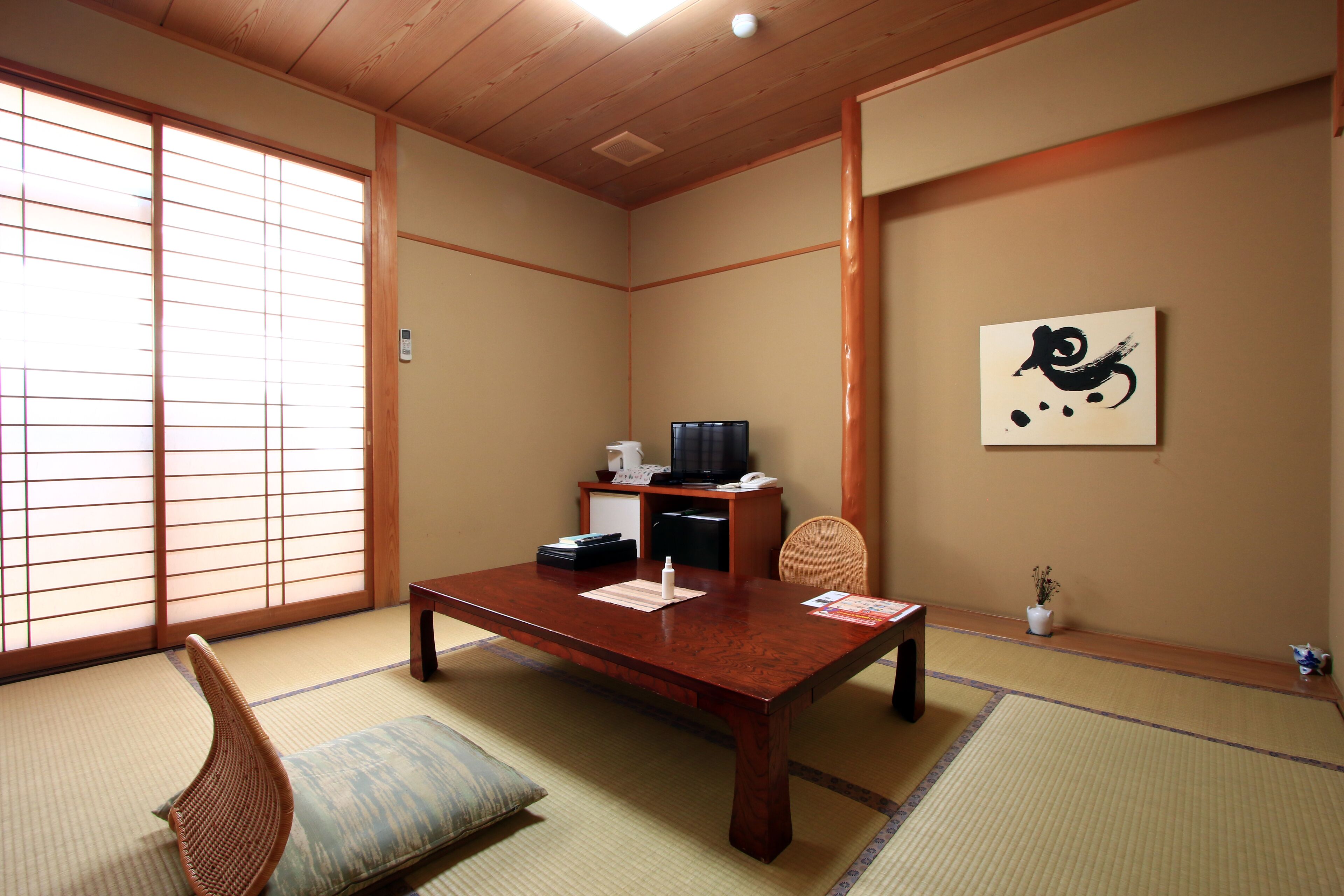 Japanese Style Room with 8 Tatami Space | In-room safe, free WiFi, bed sheets