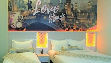 Luxury Room (Supreme) | Desk, free WiFi