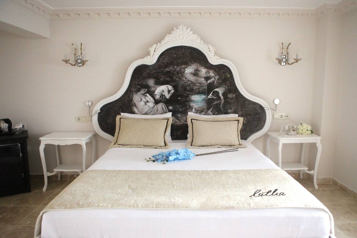 Penthouse Suite with River View | Roupas de cama premium, frigobar (abastecido com itens grátis)