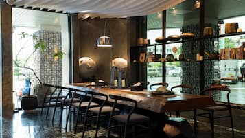 Sảnh tiếp tân