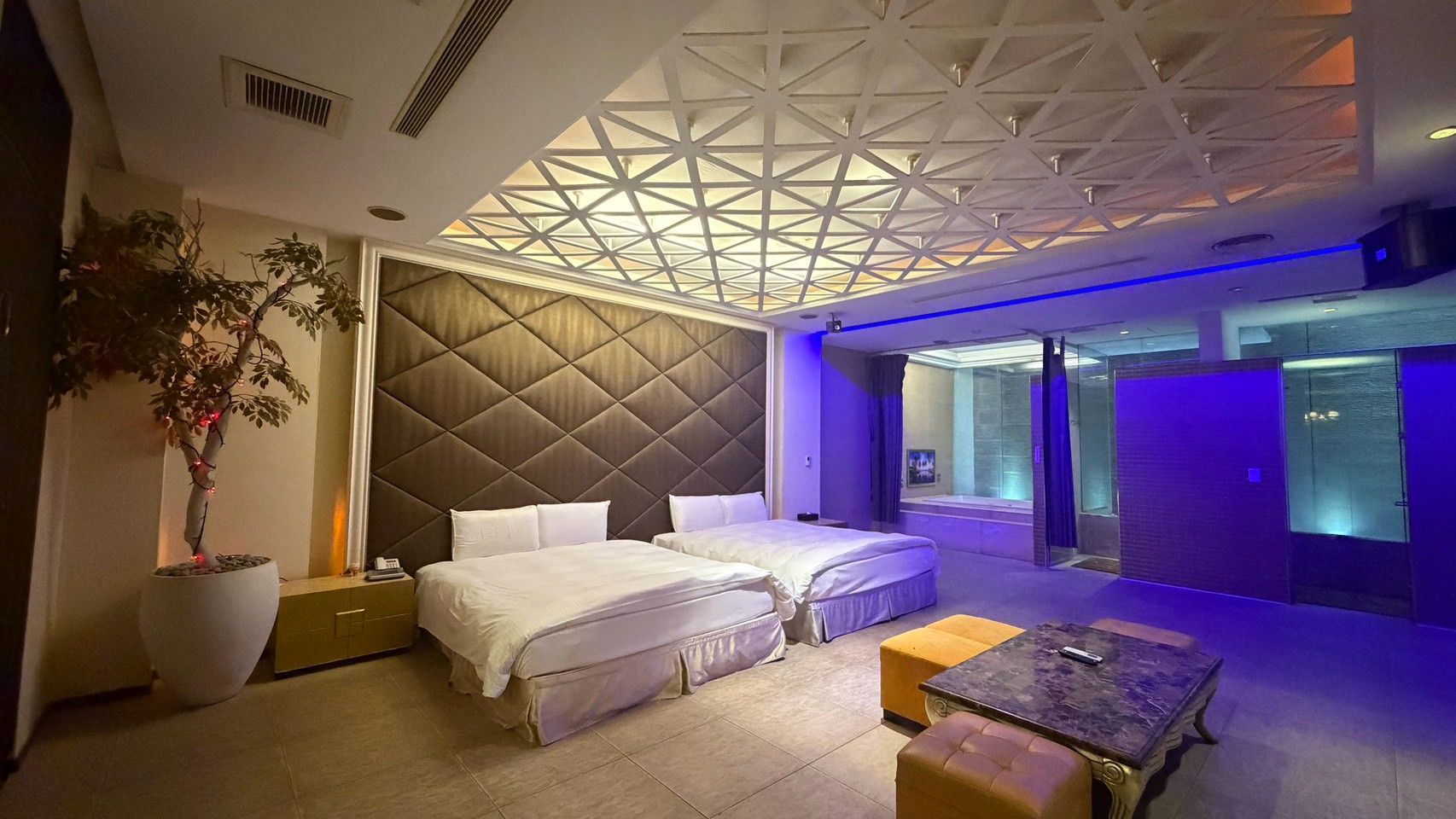 Business Quadruple Room | 1 bedroom, Egyptian cotton sheets, down comforters, minibar (free items)