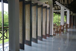 Breakfast, lunch, dinner served; international cuisine  - Bajo Komodo Eco Lodge (Labuan Bajo)