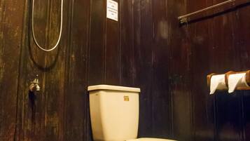 Beo Room | Bathroom | Shower, slippers, towels