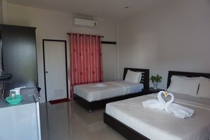 Family Triple Room | Desk, free WiFi - Sandee Homeplace (Udon Thani)