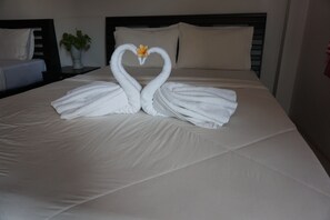 Family Triple Room | Desk, free WiFi - Sandee Homeplace (Udon Thani)
