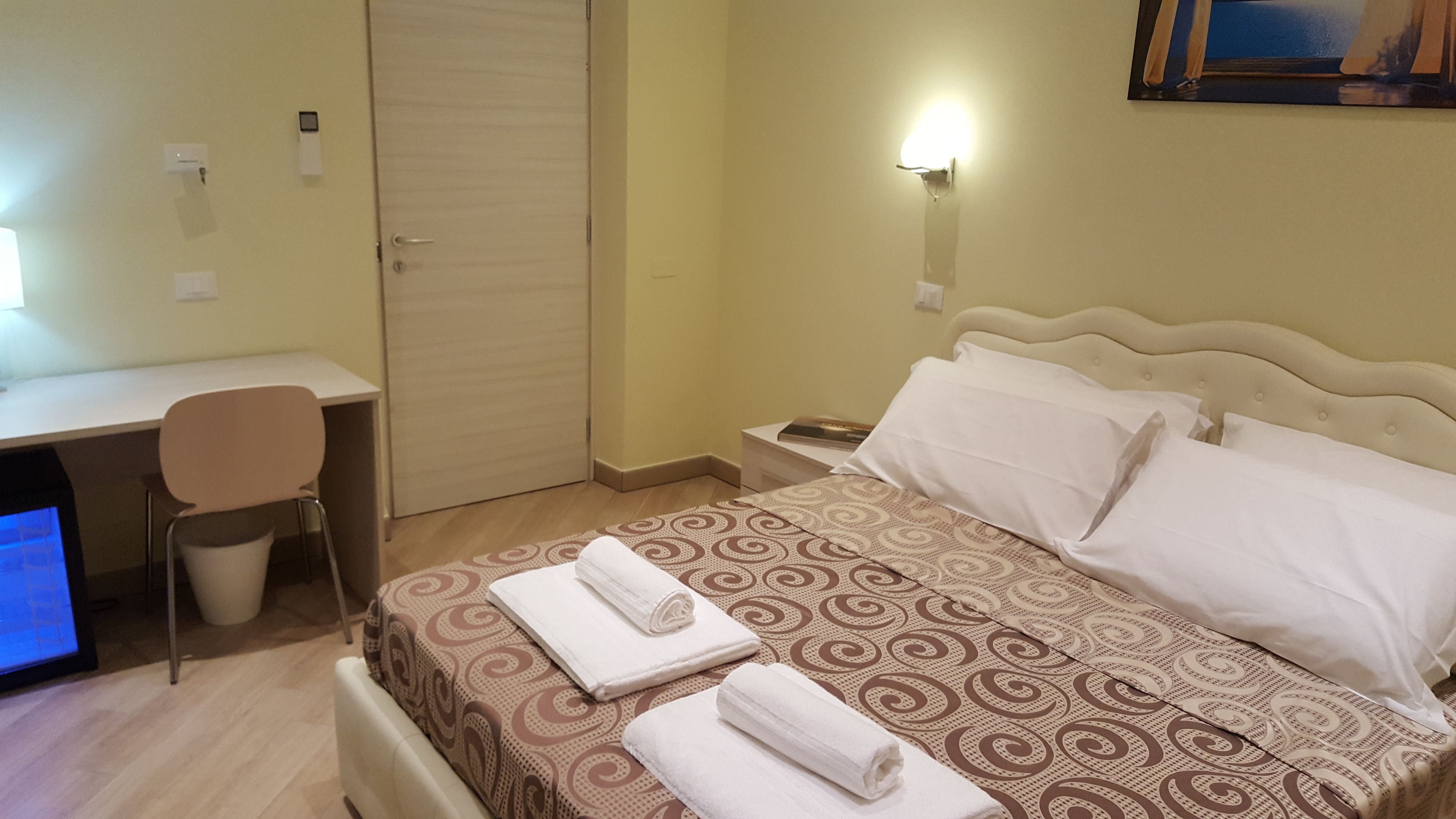 Double Room | Frette Italian sheets, pillowtop beds, desk, soundproofing