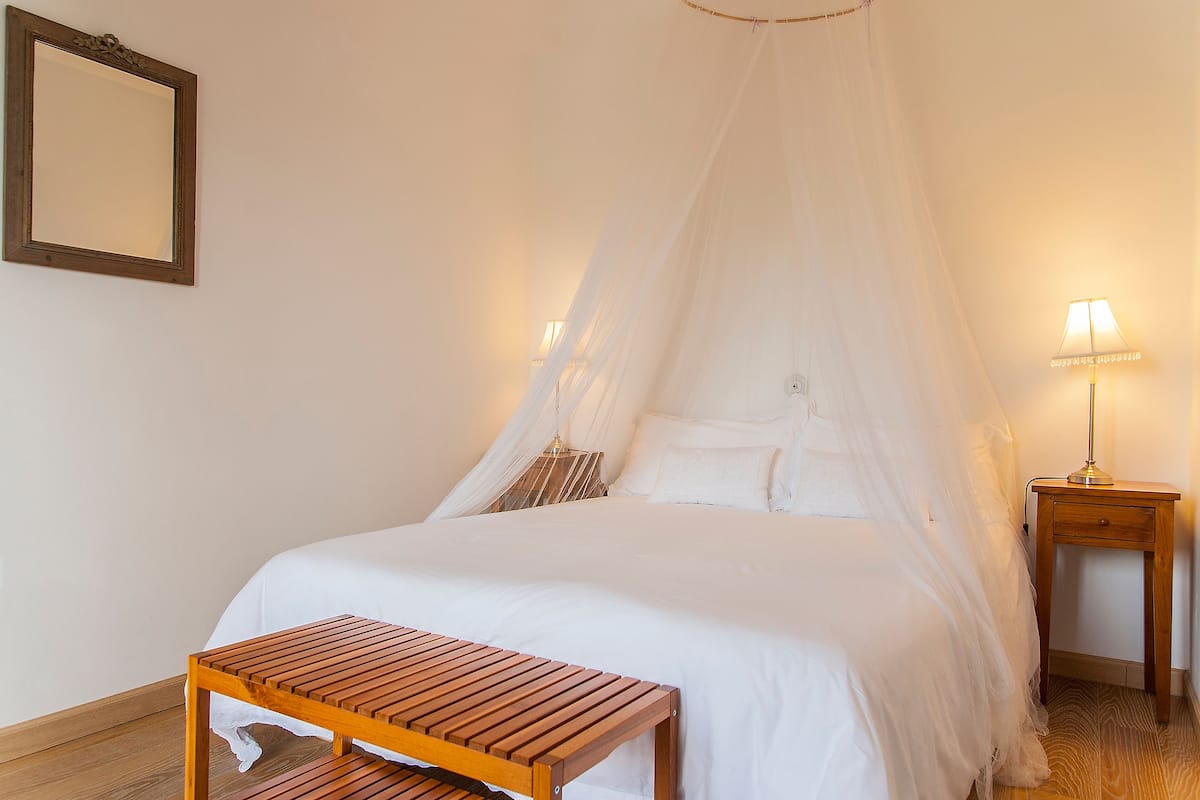 Comfort tweepersoonskamer, 1 tweepersoonsbed, privébadkamer, uitzicht op tuin | Luxe beddengoed, donzen dekbedden, gratis wifi