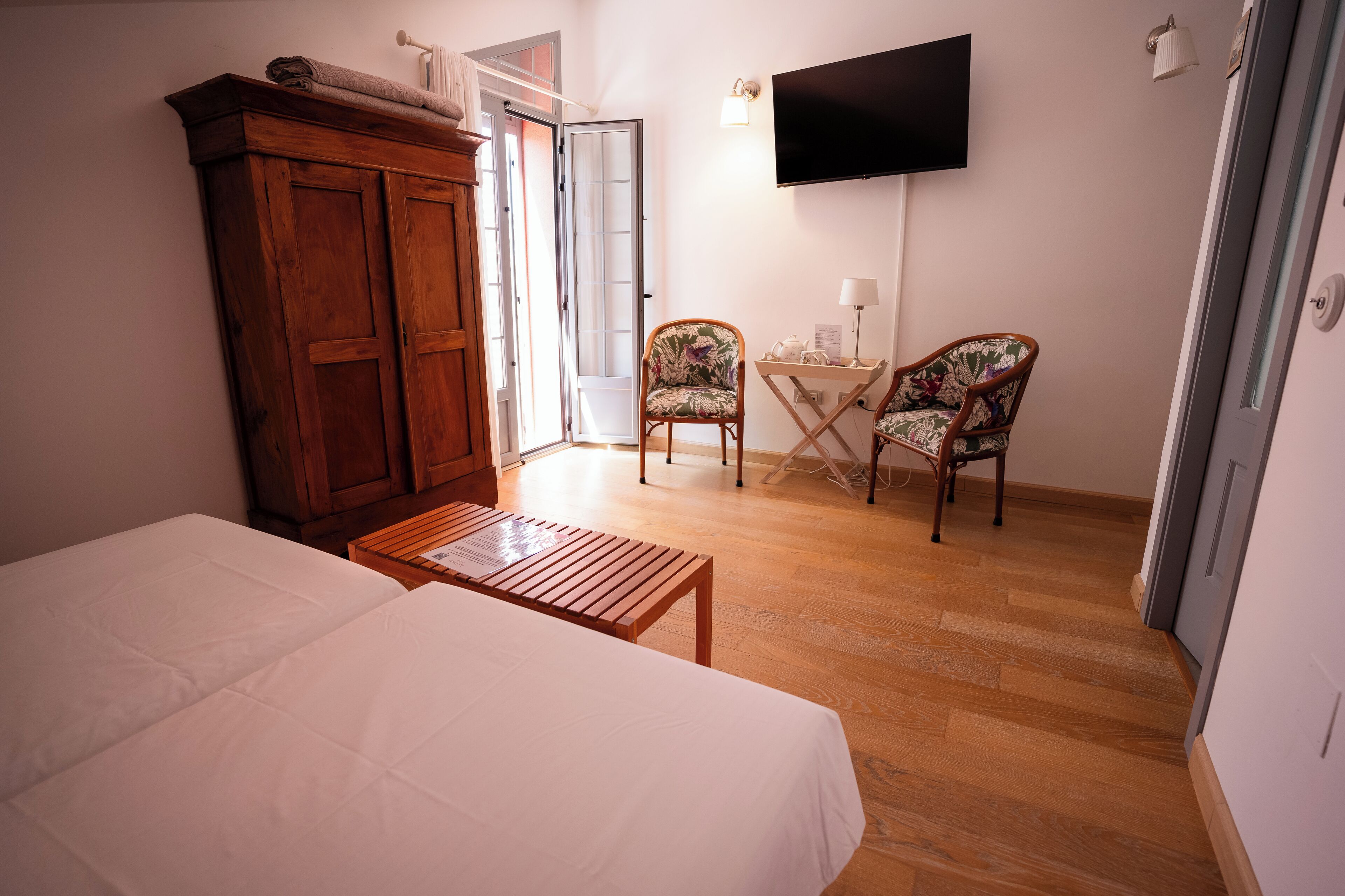 Comfort Twin Room, Private Bathroom, Garden View | Room amenity