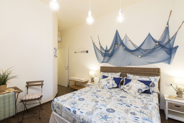 Habitació | Minibar gratuït, caixa forta a l'habitació i escriptori