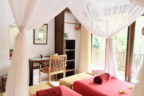 Standard Dove Room | 2 bedrooms, desk