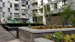 Property grounds - Select Serviced Accommodation - City Tower (Reading)