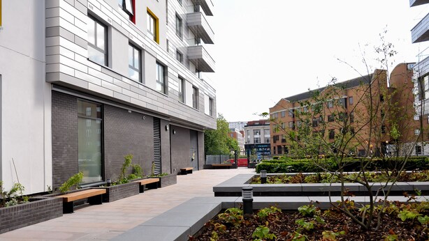 Property grounds - Select Serviced Accommodation - City Tower (Reading)