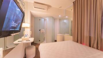 In-room safe, desk, soundproofing, free WiFi