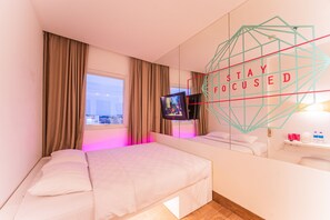 In-room safe, desk, soundproofing, free WiFi