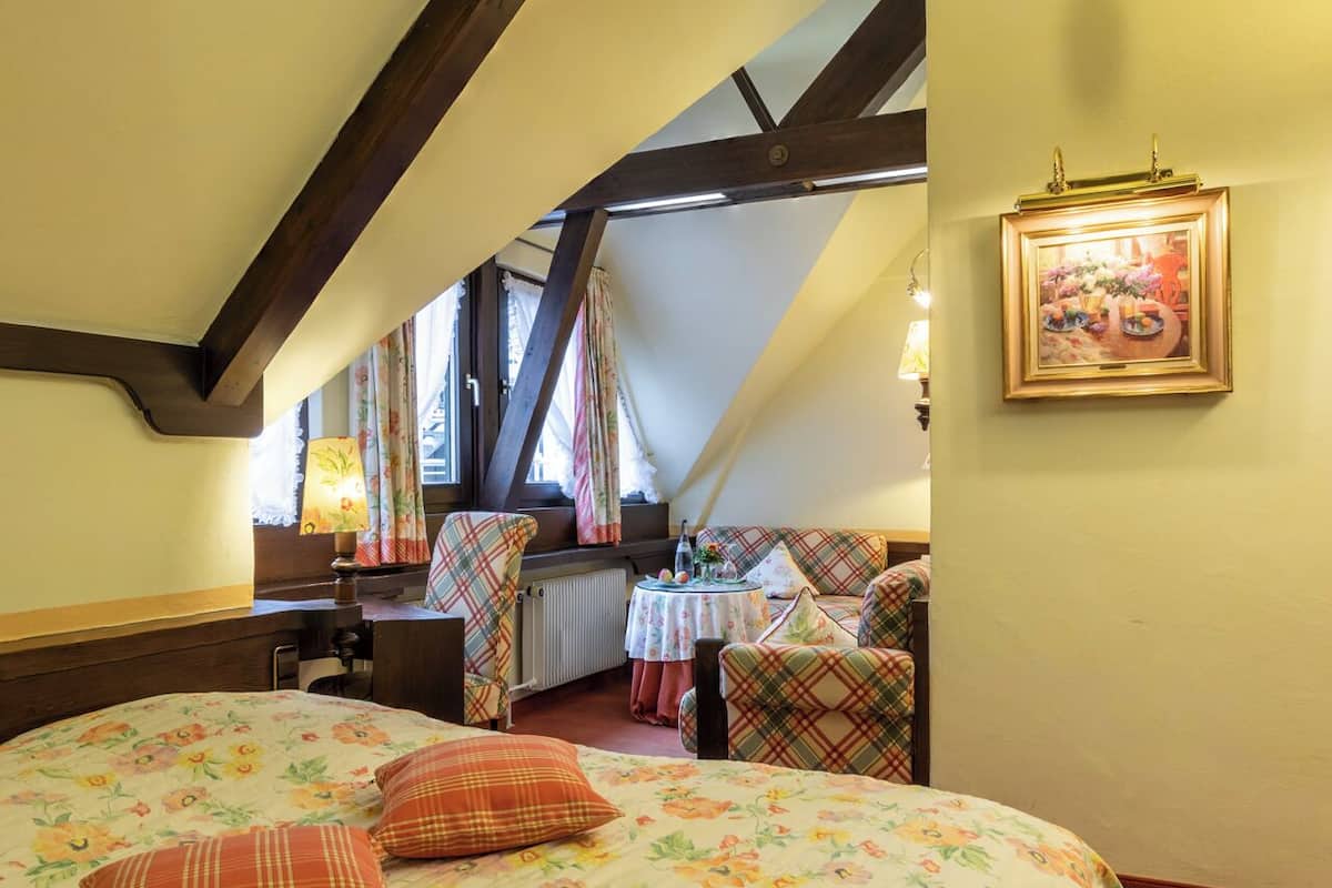 Classic Double Room | 1 bedroom, premium bedding, minibar, in-room safe