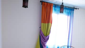 Minibar, desk, soundproofing, iron/ironing board