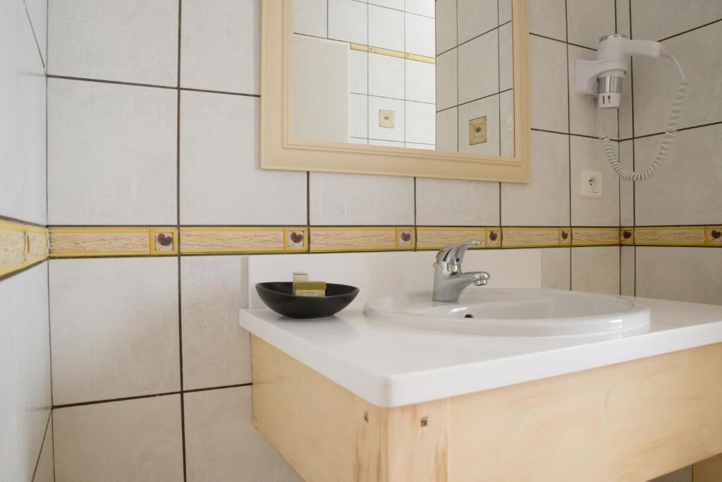 free toiletries, hair dryer, towels