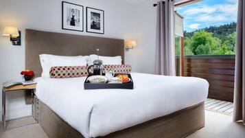 Luxury House, 3 Bedrooms | 3 bedrooms, iron/ironing board, free WiFi, bed sheets