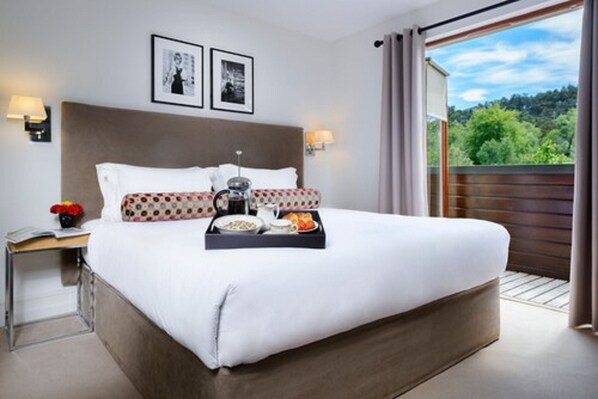 Luxury House, 3 Bedrooms | 3 bedrooms, iron/ironing board, free WiFi, bed sheets