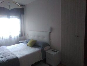 Double Room, 1 Double or 2 Single Beds - Hotel Solpor (Vigo)