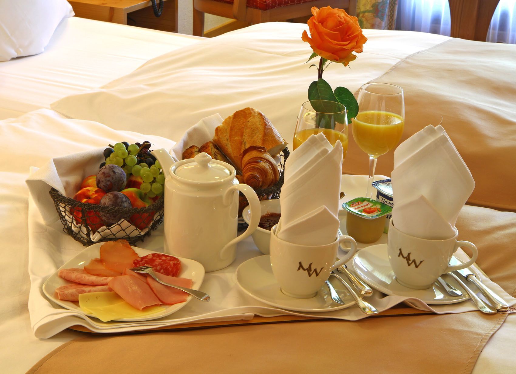 room service – dining