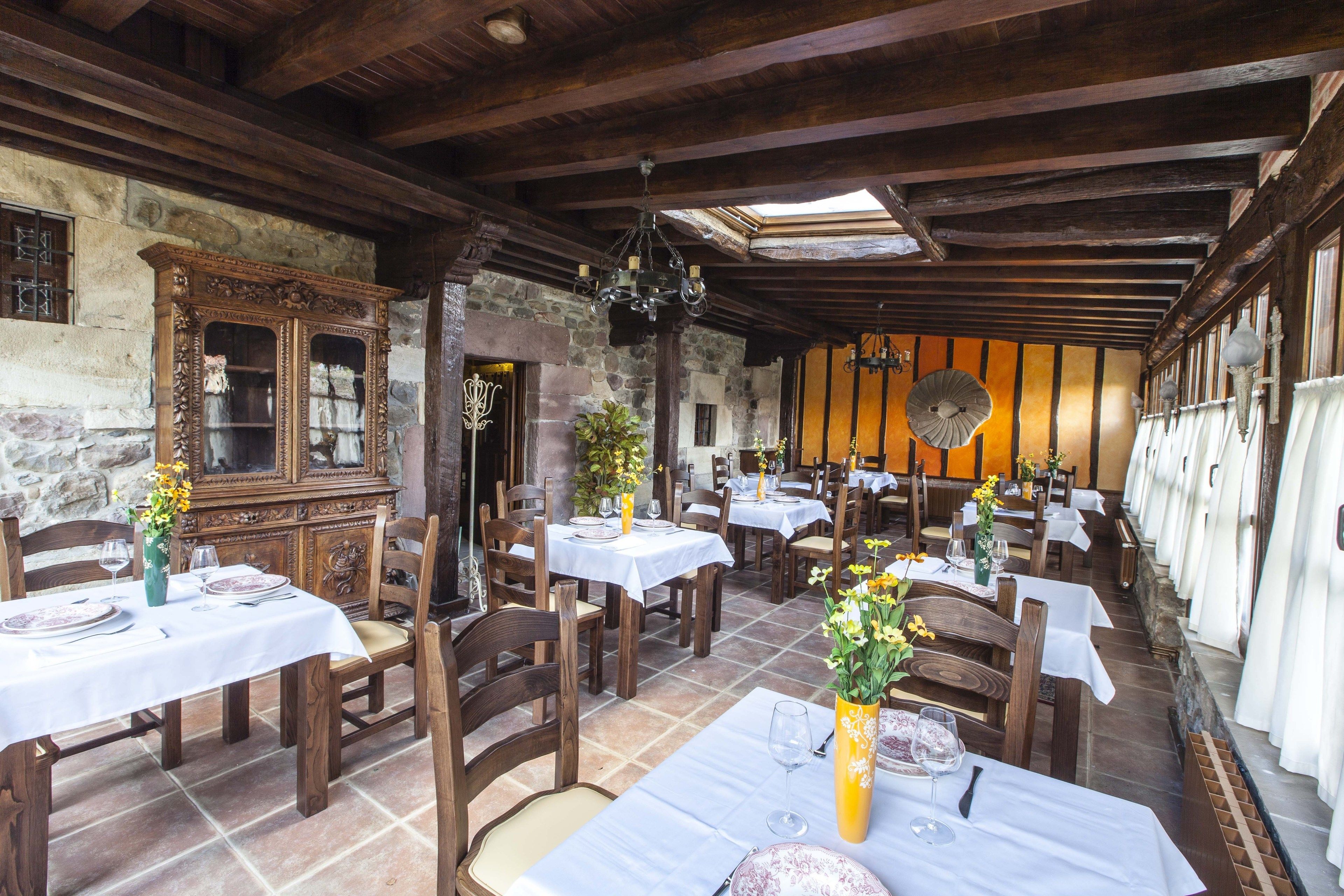 breakfast and dinner served