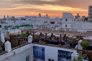 Terrace/patio - Alquimia Otel Boutique (Cádiz)