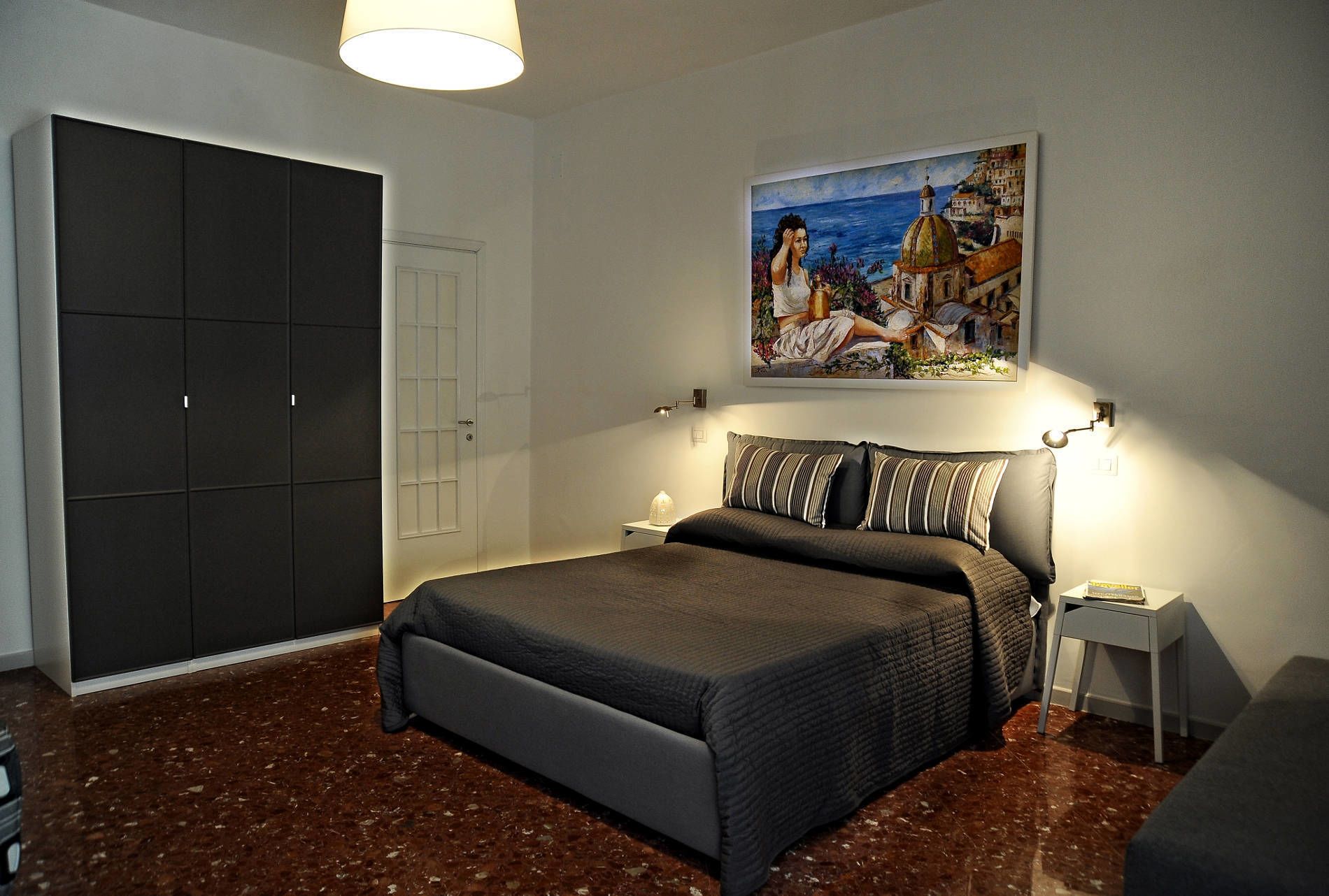 Deluxe-værelse - balkon | 1 soveværelse, minibar, skrivebord, mørklægningsgardiner