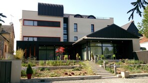 Bagian depan properti