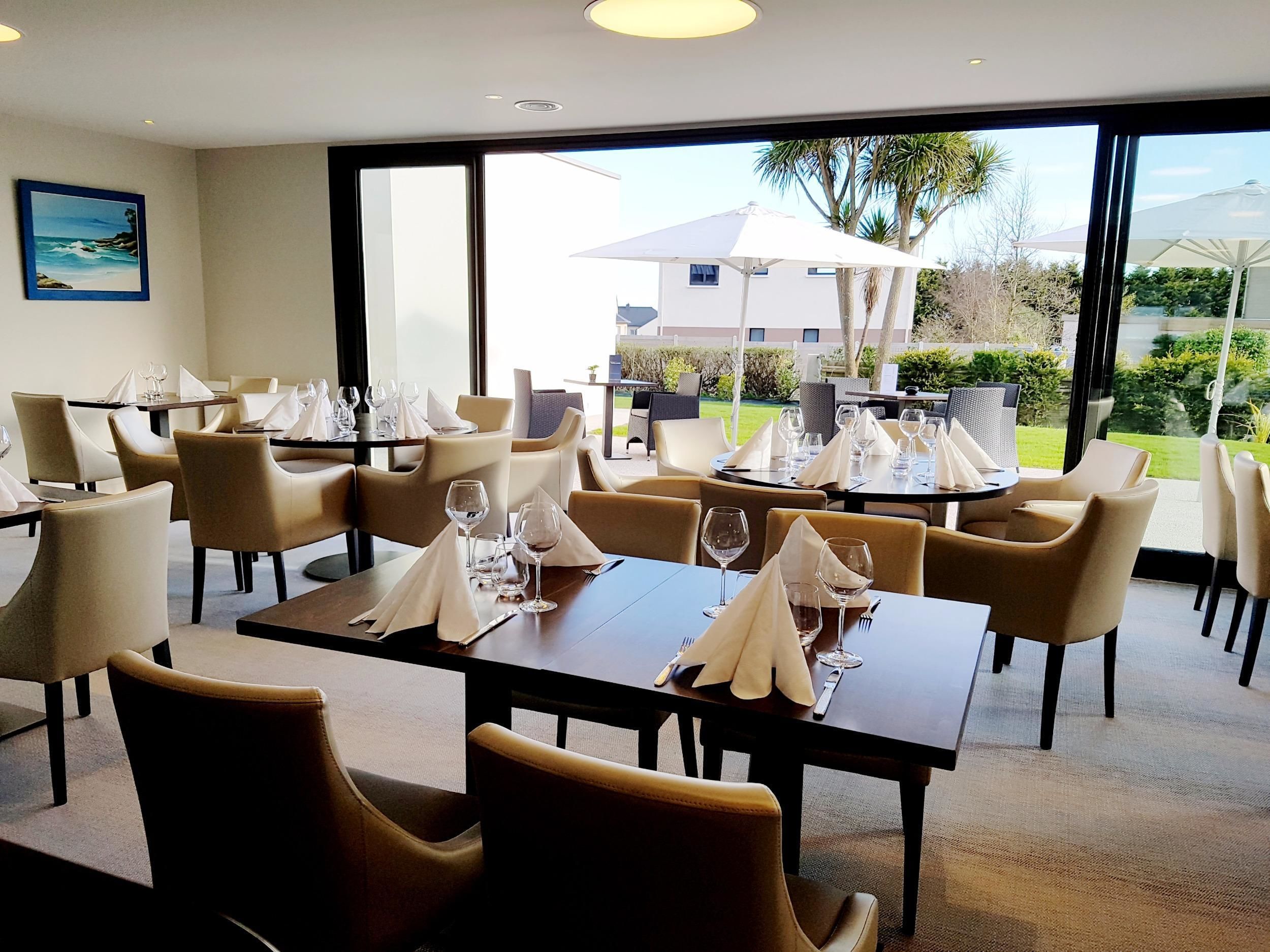 Se sirven comidas, cenas y cocina francesa 