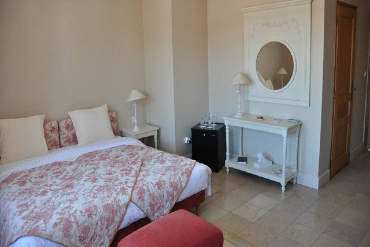 Minibar, desk, free cots/infant beds, free WiFi