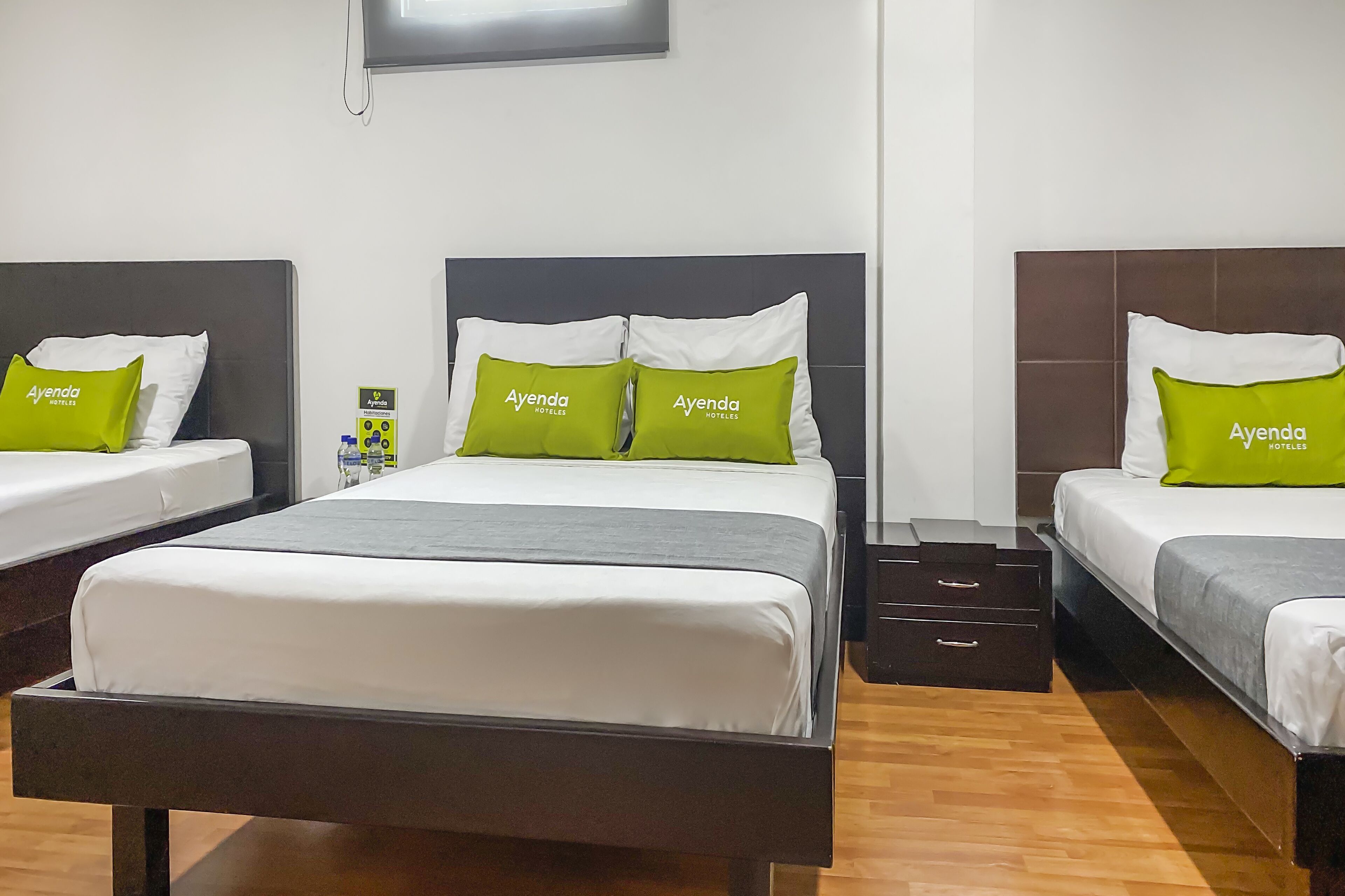 standard triple room | minibar, desk, iron/ironing board, free wifi