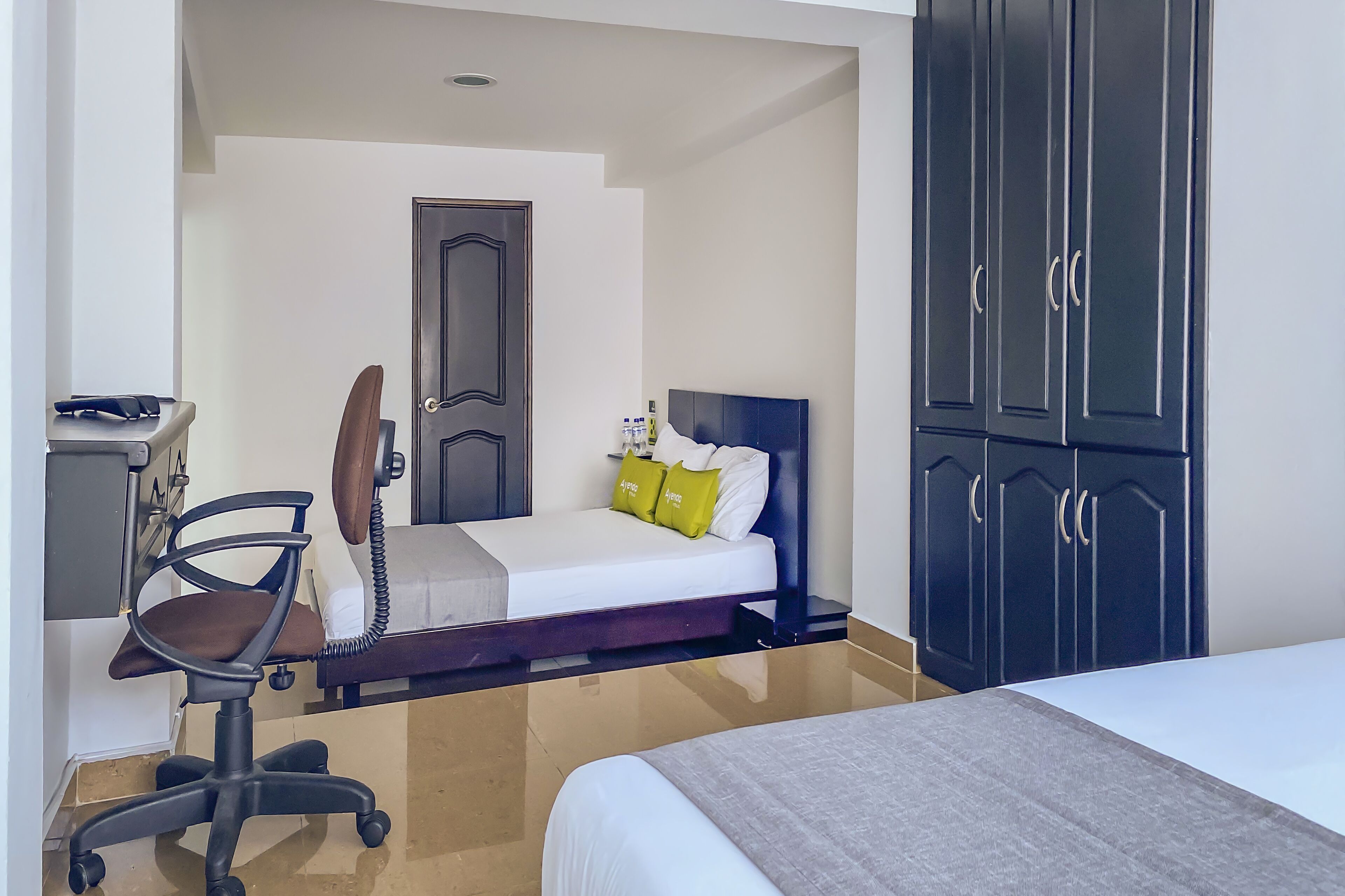 standard quadruple room | minibar, desk, iron/ironing board, free wifi