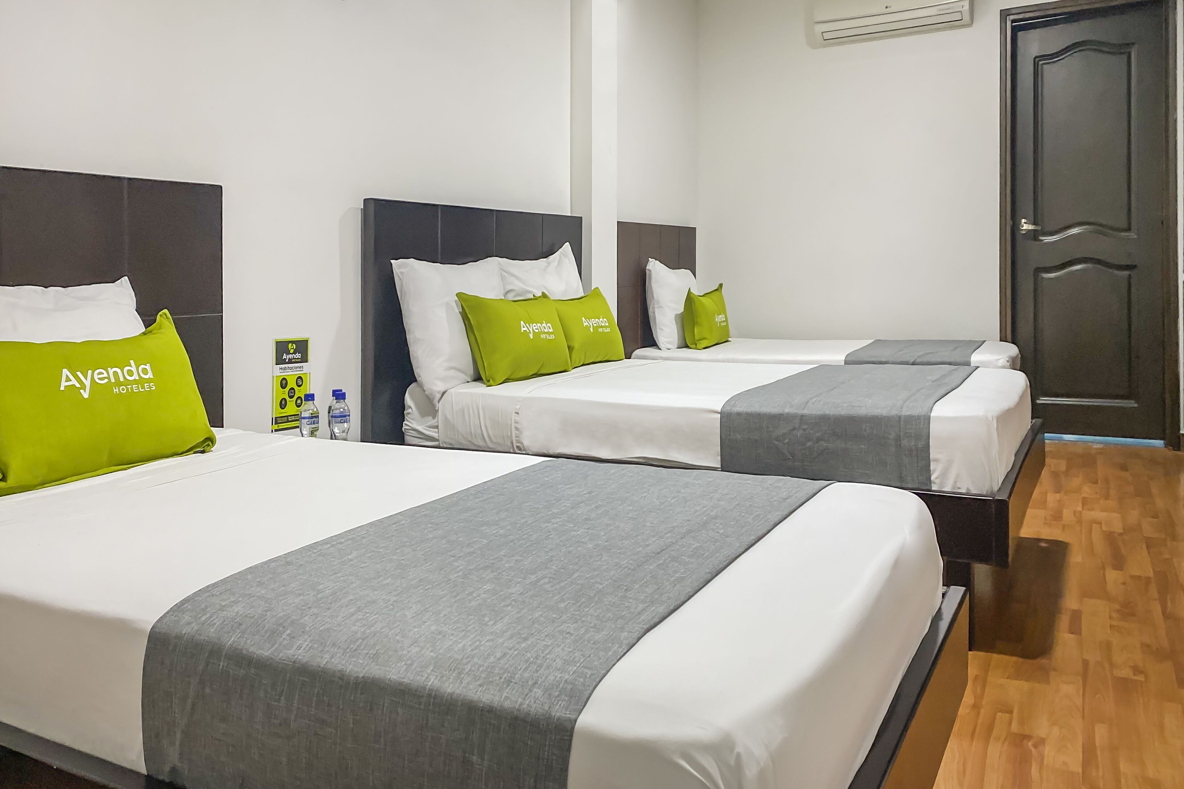 standard triple room | minibar, desk, iron/ironing board, free wifi