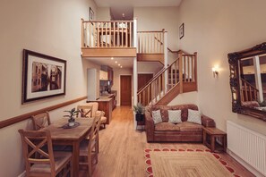 Luxury Cottage, 2 Bedrooms, Kitchen, Garden Area | Living area | 1-inch Smart TV with digital channels
