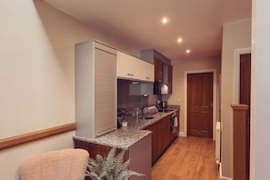 Luxury Cottage, 2 Bedrooms, Kitchen, Garden Area | Private kitchen | Coffee/tea maker