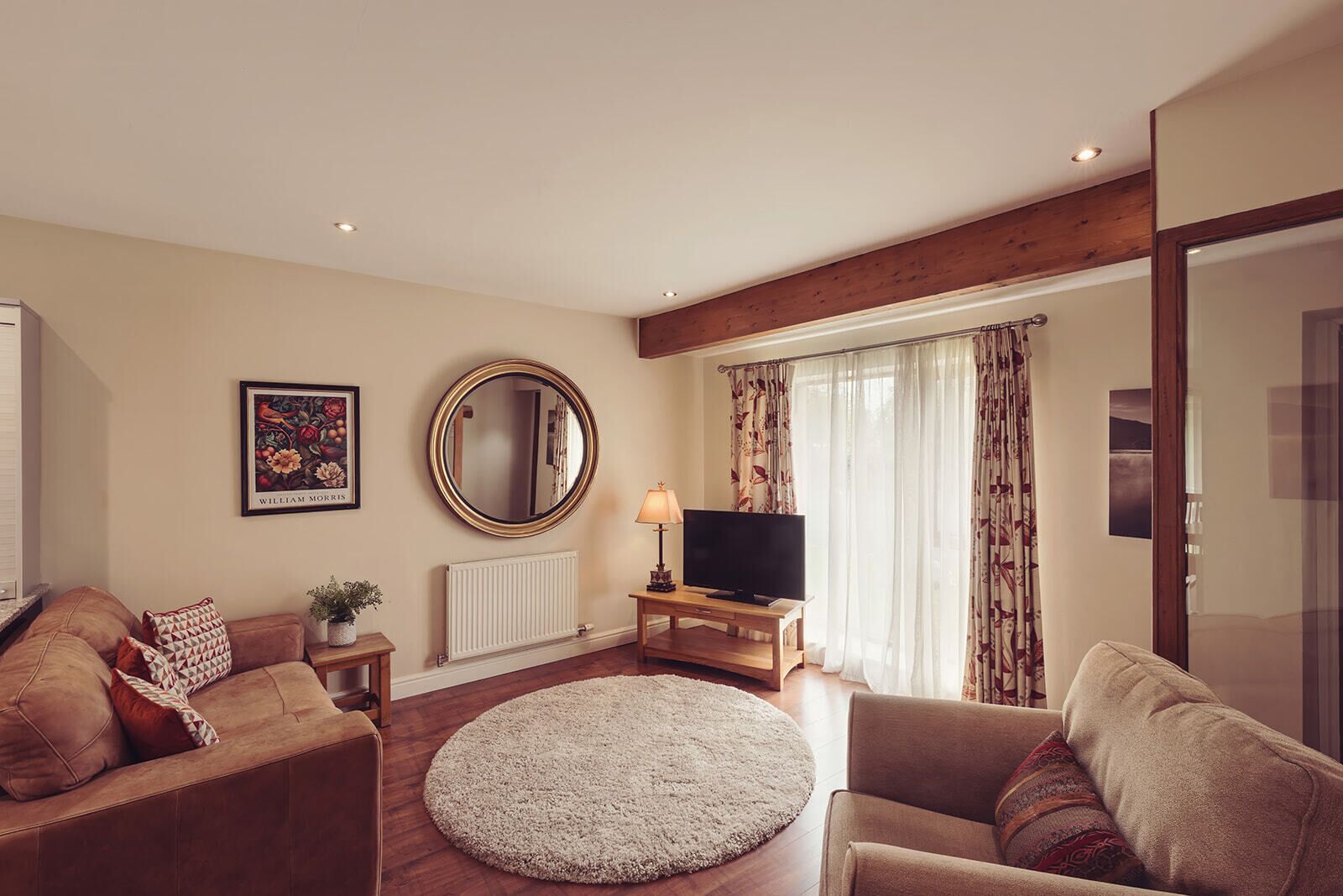 Luxe cottage, 1 slaapkamer, keuken, aan tuin | Woonruimte | Lcd-televisie