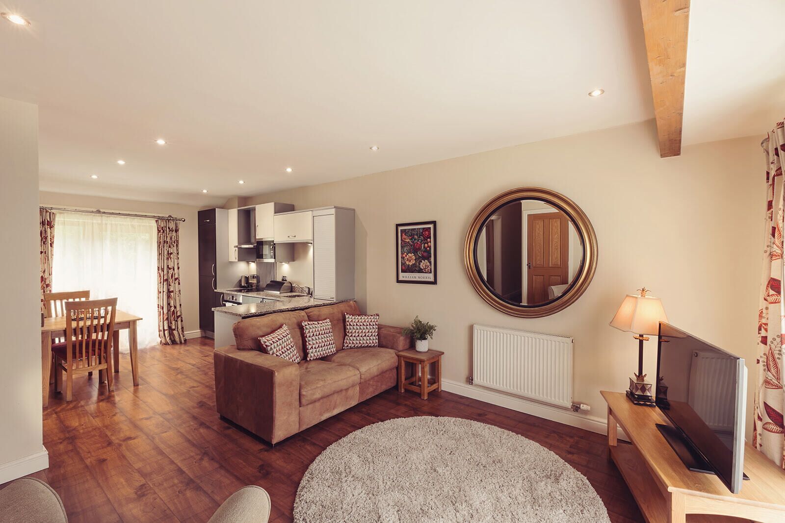 Luxury Cottage, 1 Bedroom, Kitchen, Garden Area | Living area | LCD TV