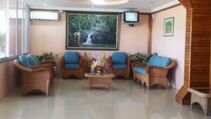 Quầy tiếp tân