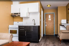 Réfrigérateur, micro-ondes