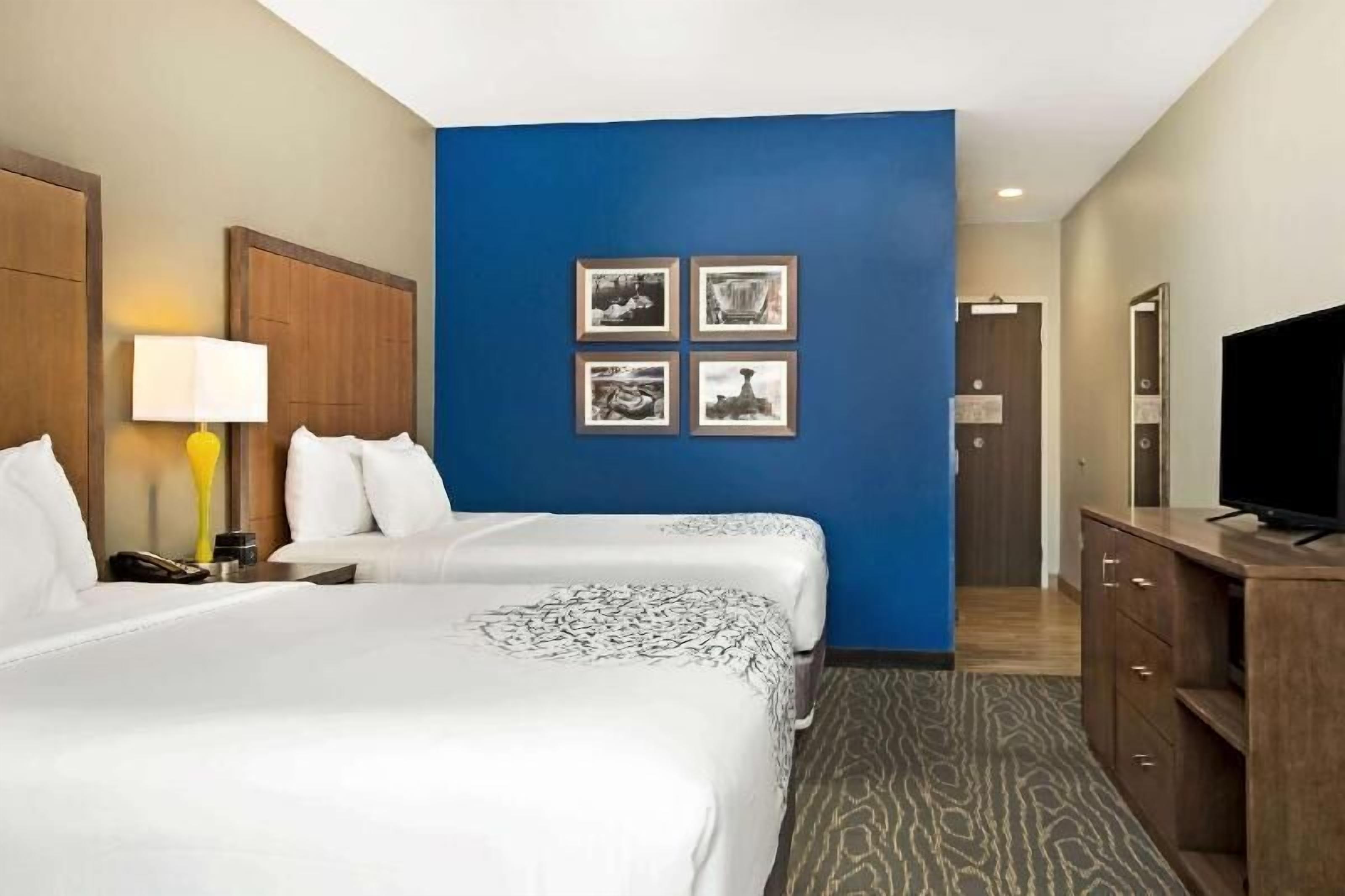 Premium bedding, pillowtop beds, in-room safe, desk