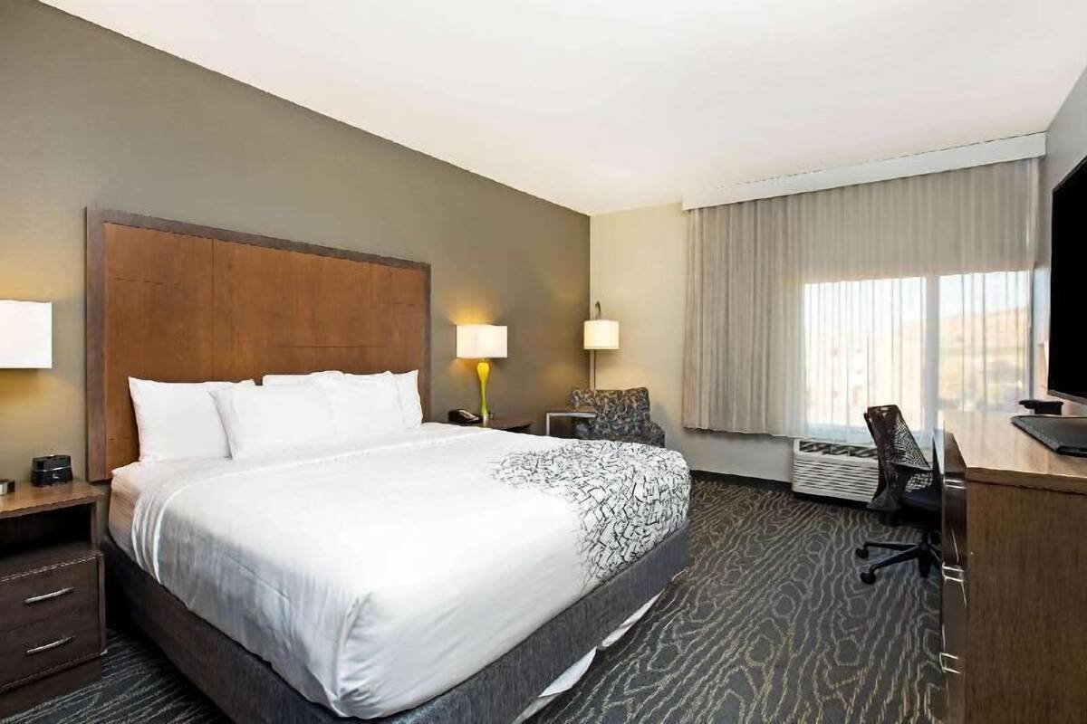 Premium bedding, pillowtop beds, in-room safe, desk