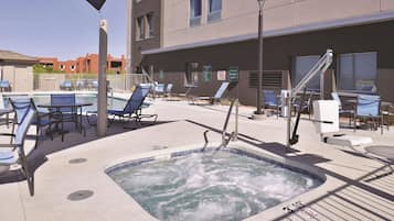 Piscina externa