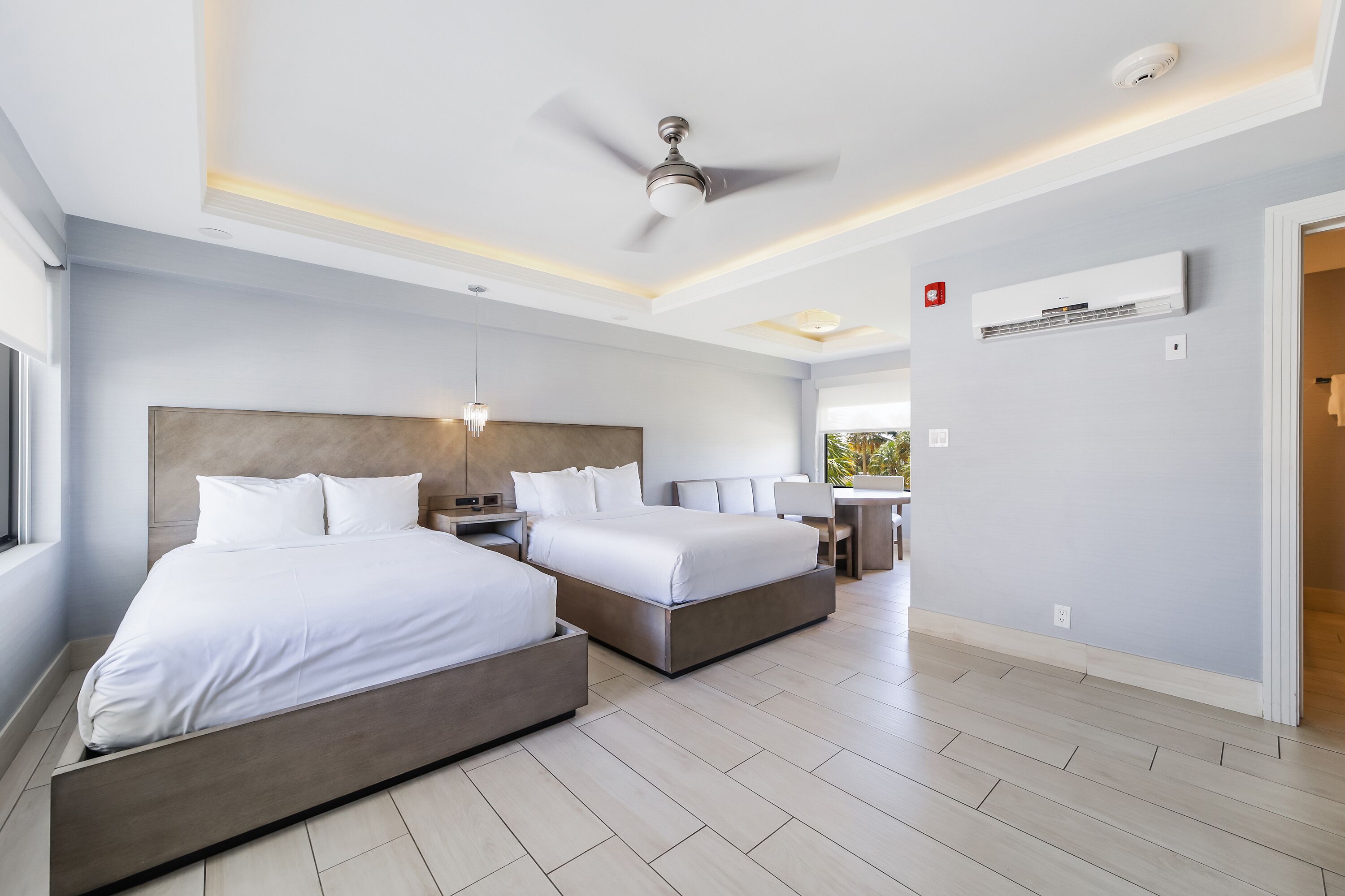 Deluxe Room, 2 Double Beds, Kitchenette