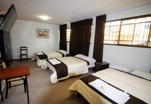 Chambre Triple Familiale, salle de bains privée