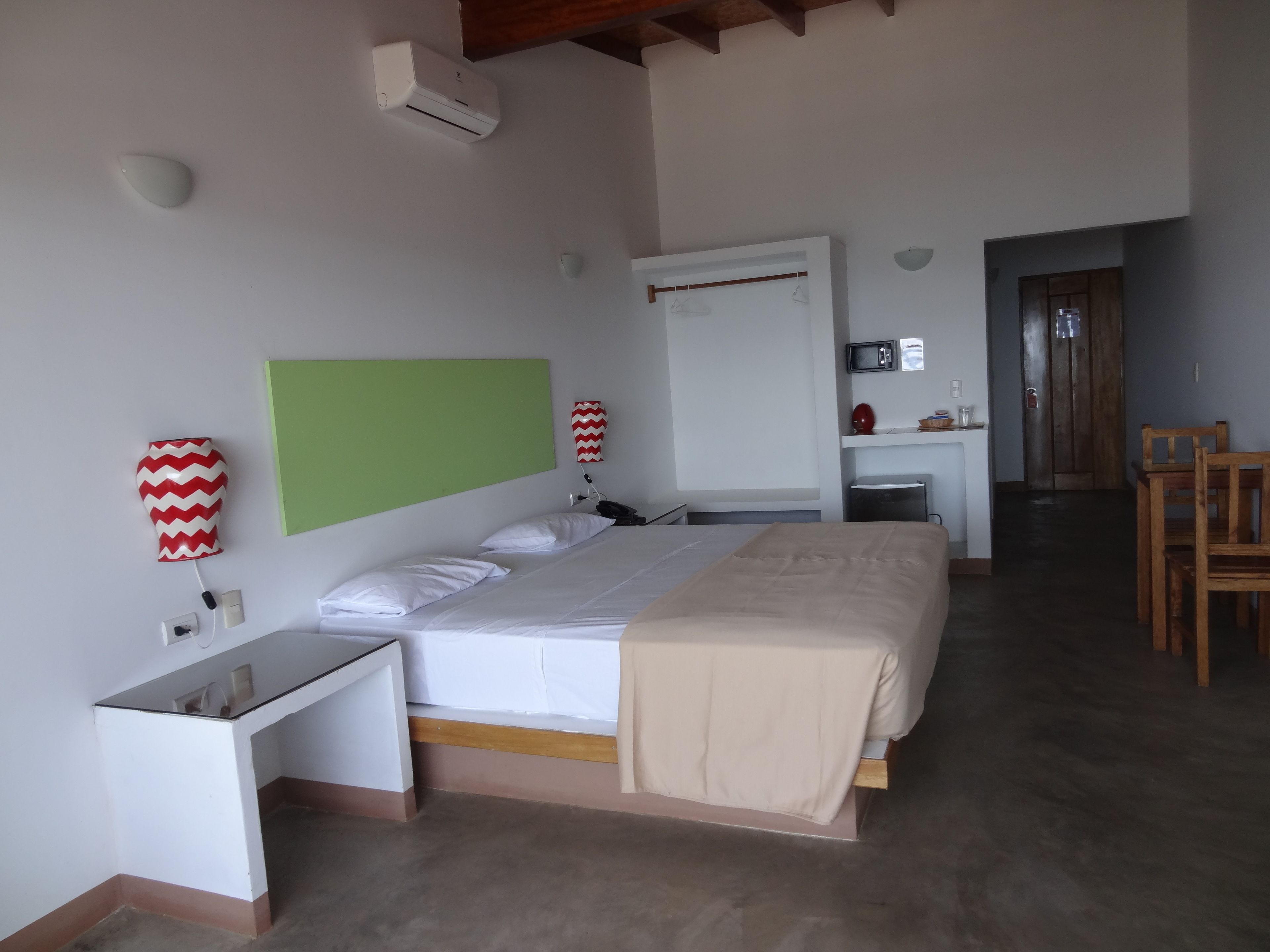 double room, ocean view | minibar, in-room safe, desk, iron/ironing board