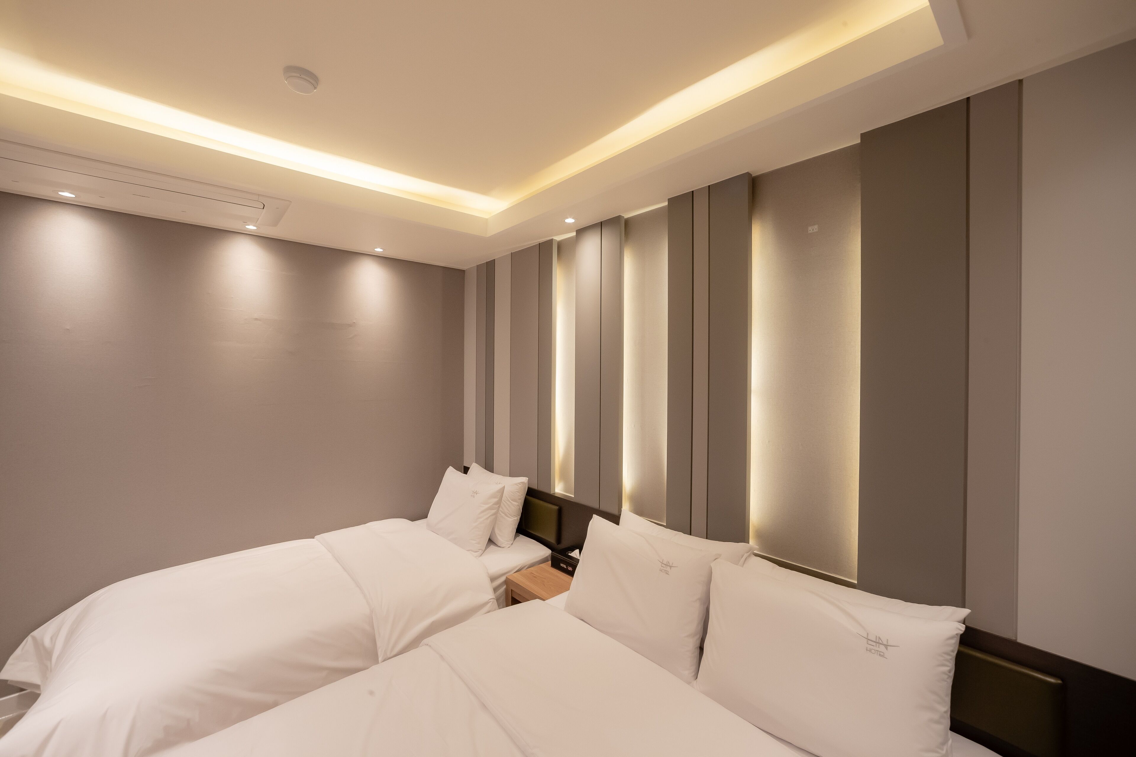 deluxe twin room | free wifi