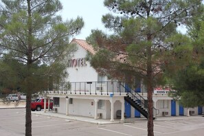 واجهة المنشأة