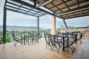 Balcony - Hotel GTM PLAZA (Tbilisi)
