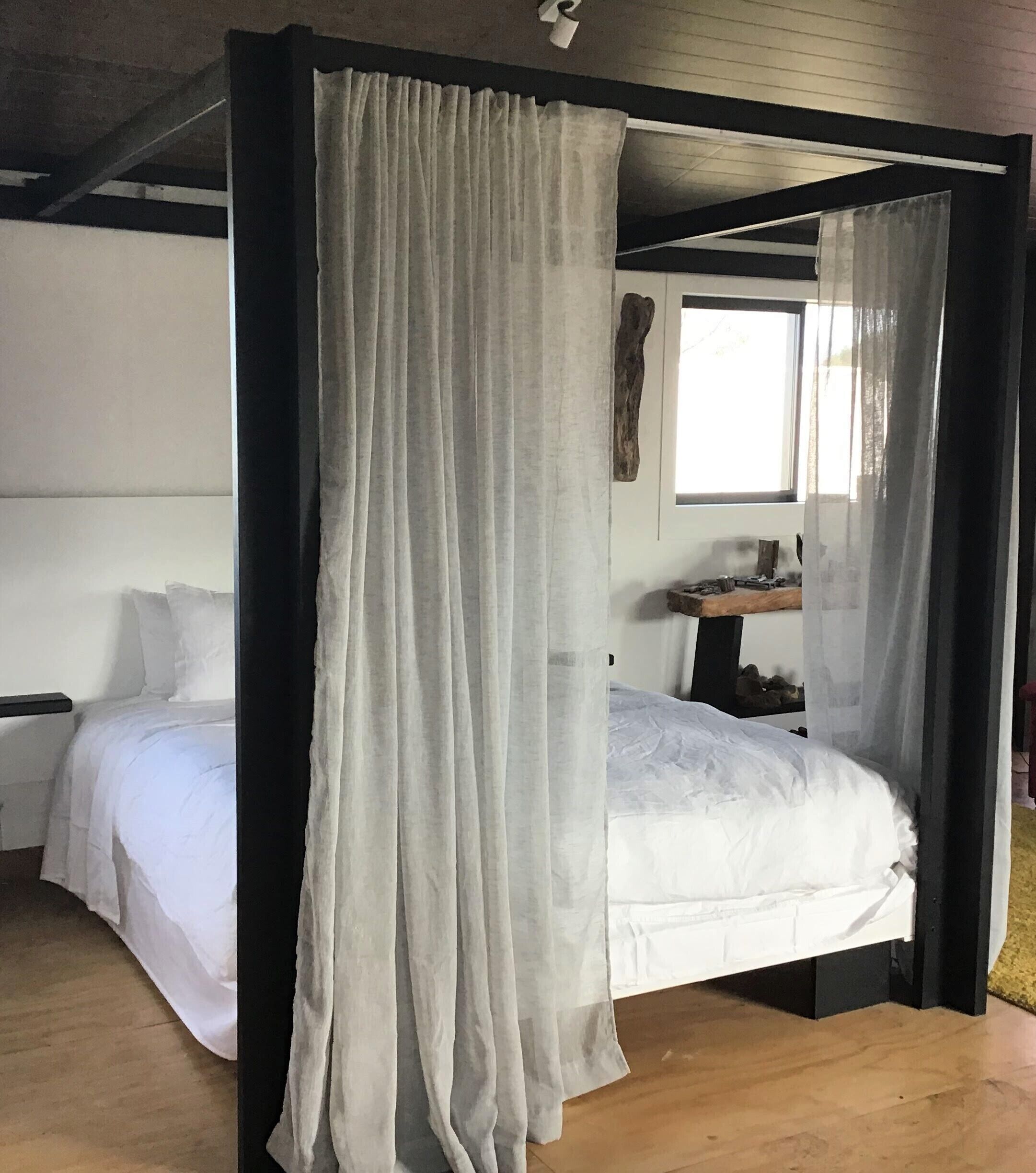 Driftwood Loft | Individually decorated, free WiFi